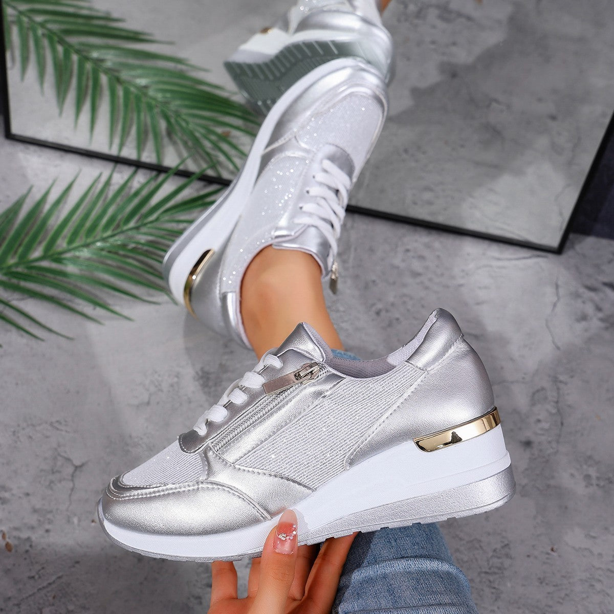 Thick-soled Shoes Walking Running Sports Sneakers