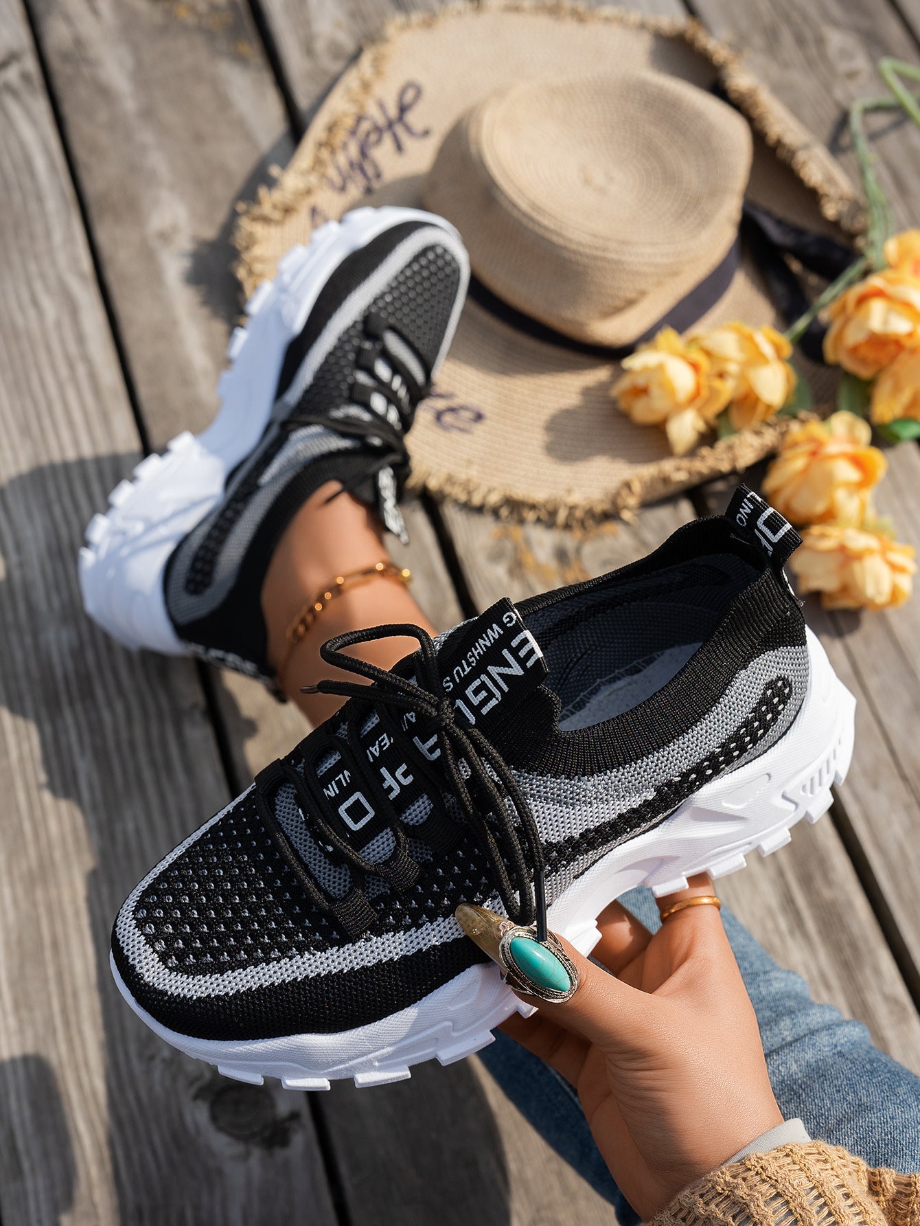 Breathable Lace-up Sneakers