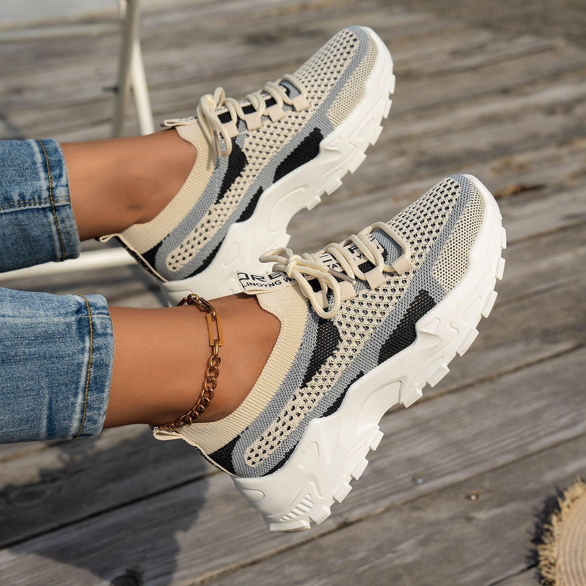 Breathable Lace-up Sneakers